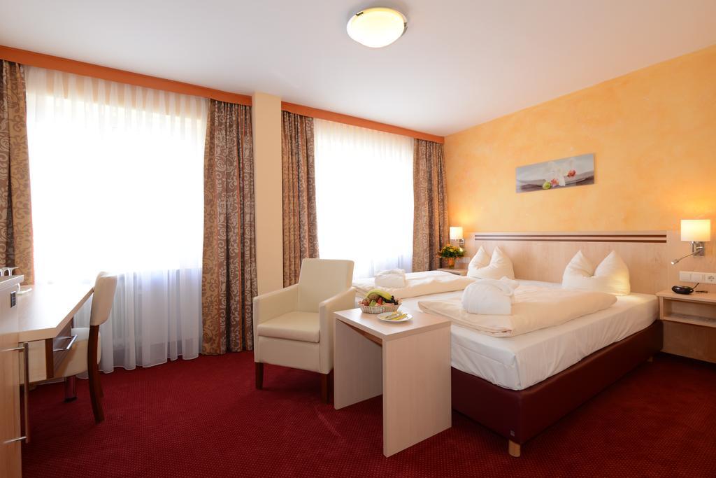 Hotel Apollo Garni Regensburg Exterior foto